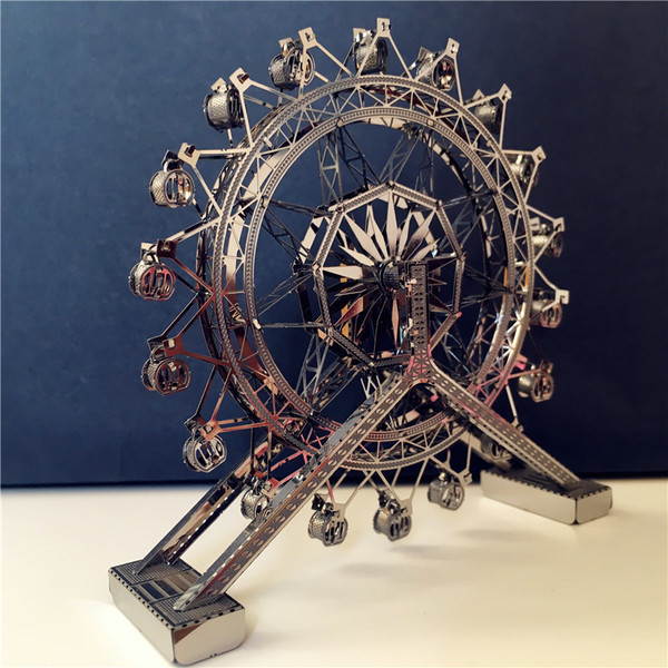 Μικρό τρισδιάστατο παζλ