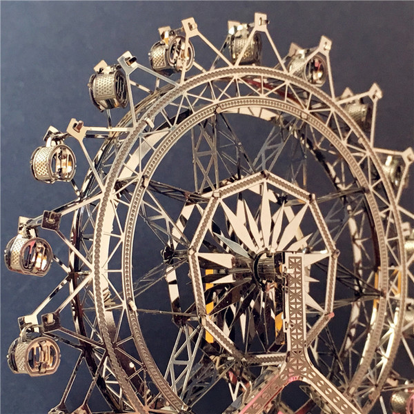 Μικρό τρισδιάστατο παζλ