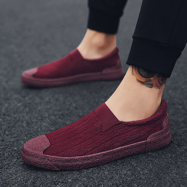 Ανδρικά μοντέρνα πλεκτά μοκασίνια σε μαύρο, κόκκινο και γκρι χρώμα 