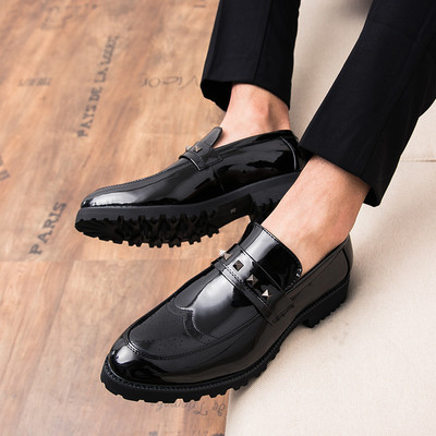 Mocasini eleganti pentru barbati din piele lacuita in diferite modele