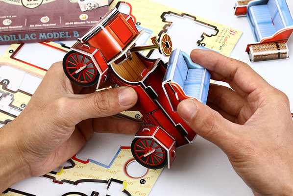 Μικρό 3D παζλ με 32 μέρη -  αυτοκίνητο σε δύο μοντέλα