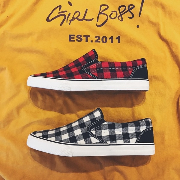 Мъжки карирани мокасини с равна подметка в два цвята