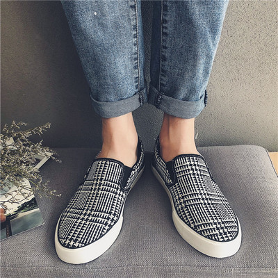 Ανδρικά μοκασίνια με επίπεδη σόλα σε δύο χρώματα