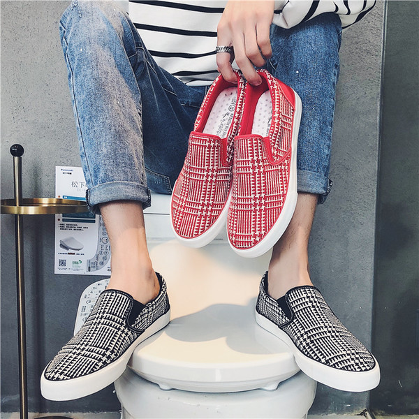 Ανδρικά μοκασίνια με επίπεδη σόλα σε δύο χρώματα