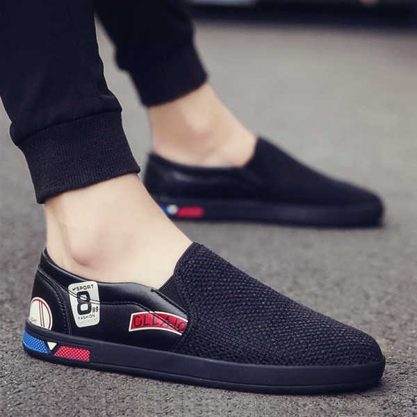 Ανδρικά μοκασίνια σε μαύρο και λεύκο χρώμα 