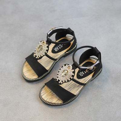 Παιδικά σανδάλια για κορίτσια με τρισδιάστατη διακόσμηση