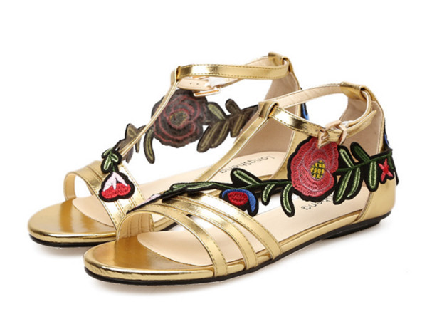Sandale de dama din piele ecologica cu broderie - auriu si negru