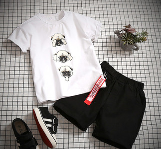 Детски модерен комплект за момчета - тениска с щампа и къси панталони