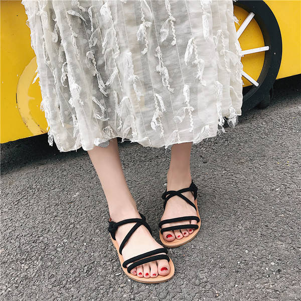 Удобни дамски ежедневни сандали в два цвята