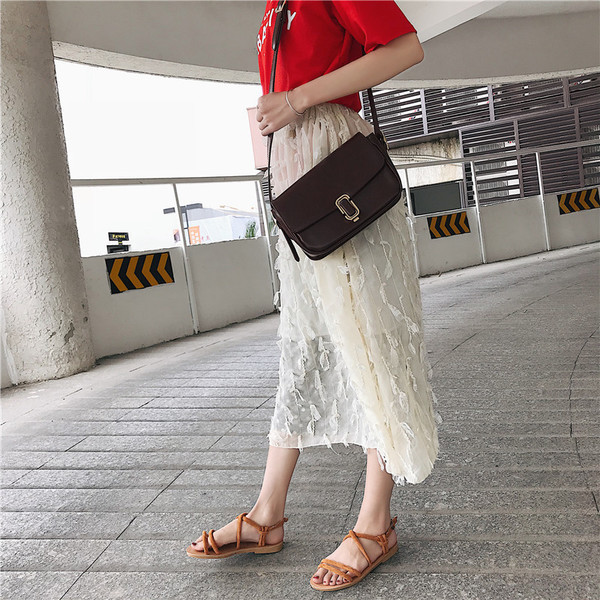 Удобни дамски ежедневни сандали в два цвята