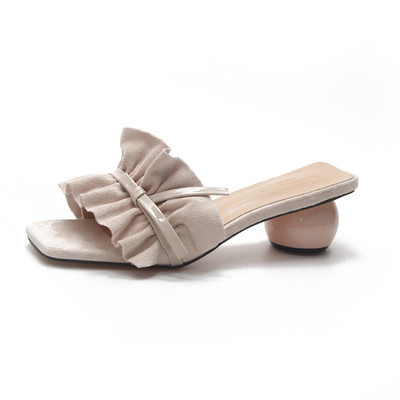 Дамски модерни чехли с нисък ток в два цвята