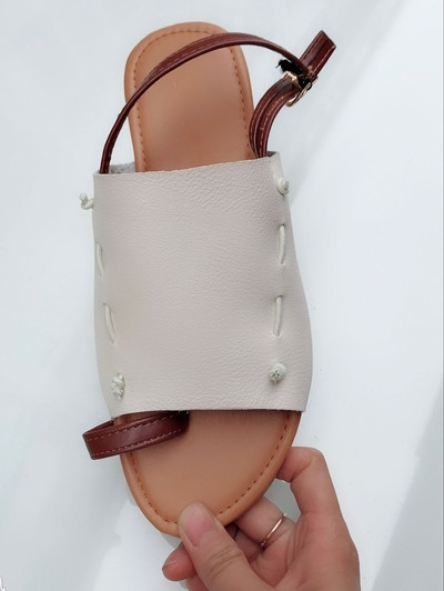 Удобни ниски дамски сандали от еко кожа в четири цвята