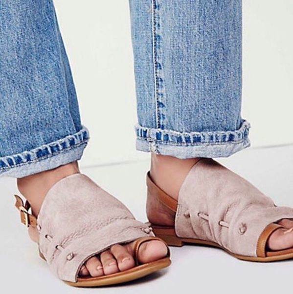 Удобни ниски дамски сандали от еко кожа в четири цвята