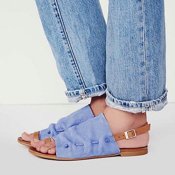 Удобни ниски дамски сандали от еко кожа в четири цвята