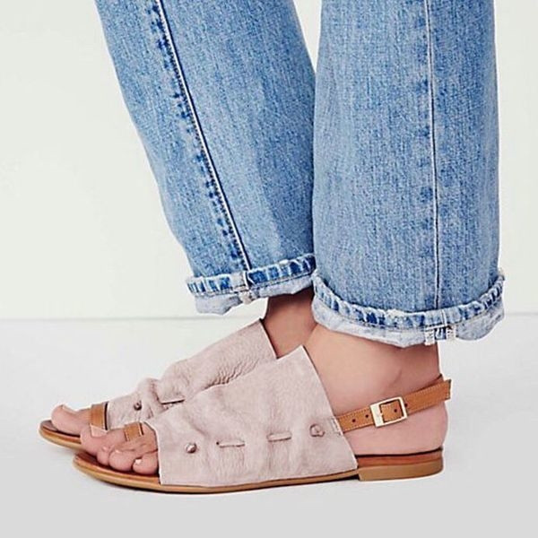 Удобни ниски дамски сандали от еко кожа в четири цвята