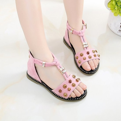 Παιδικά σανδάλια για κορίτσια με τρουκς σε τρία χρώματα