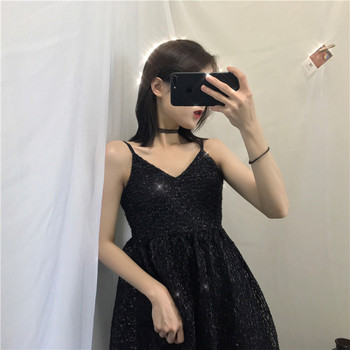 Нежна дамска рокля с дантела в два цвята 