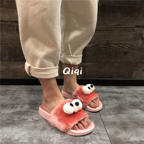 Papuci de damă cu puf și decor 3D în trei culori