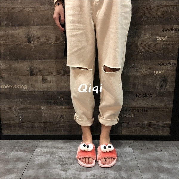 Papuci de damă cu puf și decor 3D în trei culori