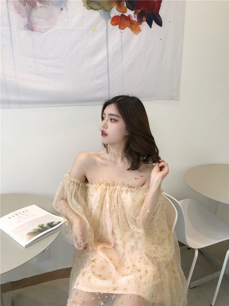 Rochie de damă cu mâneci căzute