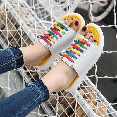 Ежедневни дамски чехли с цветна декорация