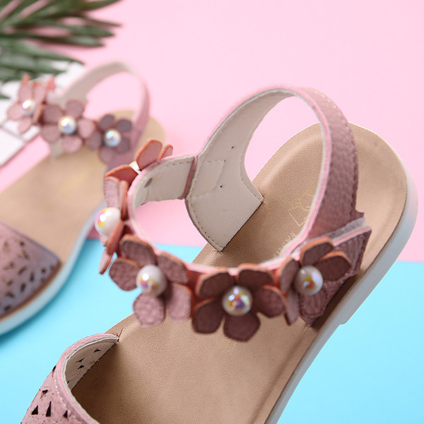 Sandale copii pentru fete cu motive florale si perle in alb si roz