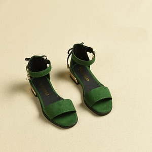 Модерни детски сандали за момичета с нисък ток в черен, тъмнозелен и червен цвят