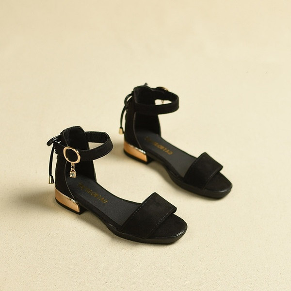 Модерни детски сандали за момичета с нисък ток в черен, тъмнозелен и червен цвят