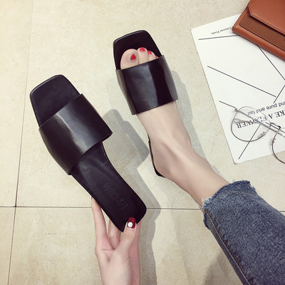 Κομψά γυναικεία παντόφλες σε τρία χρώματα