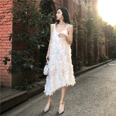 Rochie elegantă de damă, cu decolteu în V