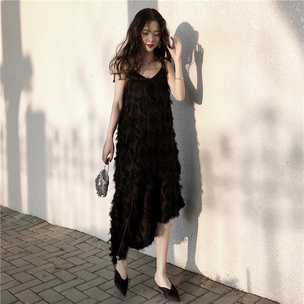 Rochie elegantă de damă, cu decolteu în V