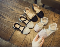 Sandale moderne pentru copii din piele intoarsa pentru fete in negru, roz si bej