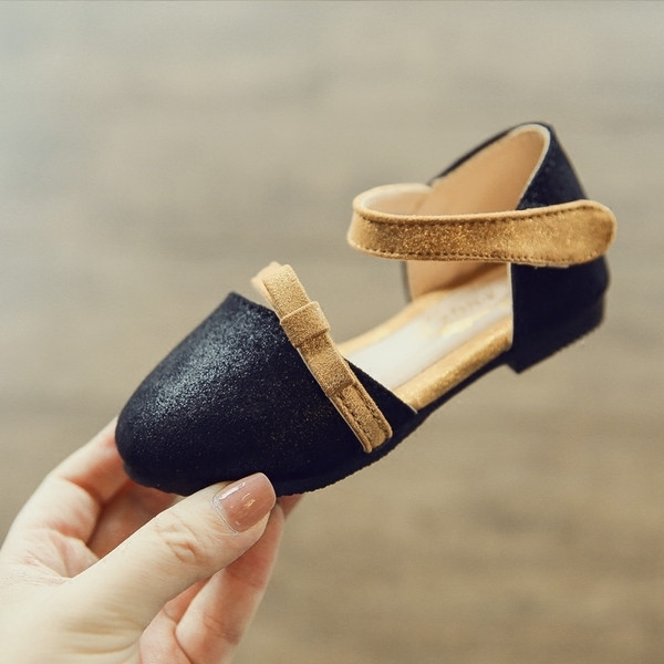 Sandale moderne pentru copii din piele intoarsa pentru fete in negru, roz si bej