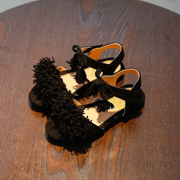 Sandale copii pentru fete cu franjuri in negru si rosu