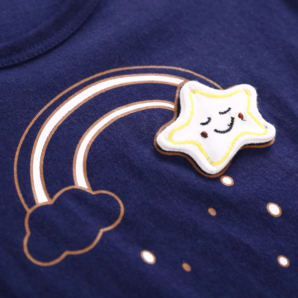 Set copii pentru fete si baieti - Tricou cu imprimeu si pantaloni scurti in dungi