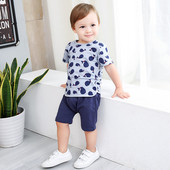 Set copii pentru baieti - tricou cu sampanie si pantaloni scurti