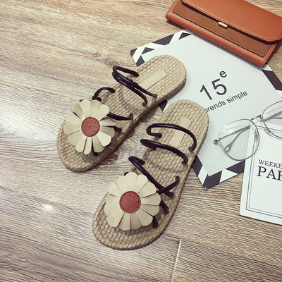 Papuci moderni de dama cu decor floral in doua culori