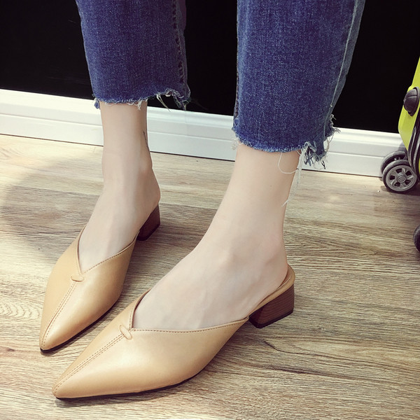 Papuci de damă ascuțiți în trei culori pe tocuri joase