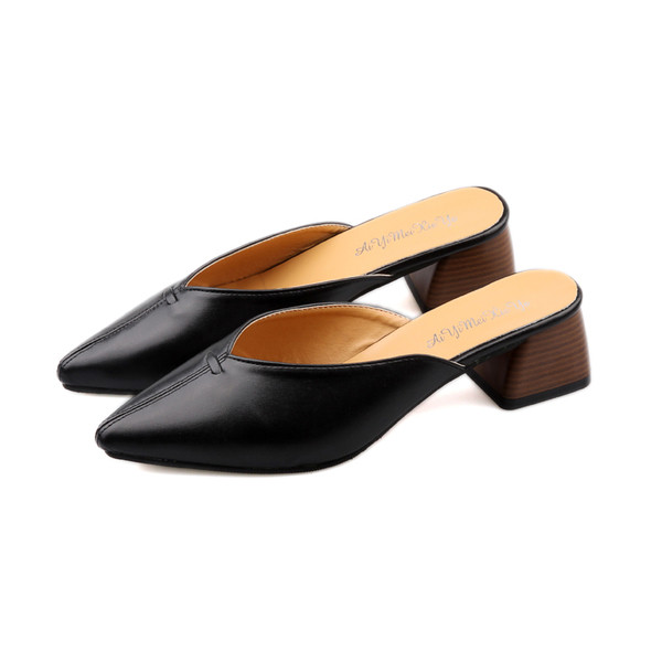 Papuci de damă ascuțiți în trei culori pe tocuri joase