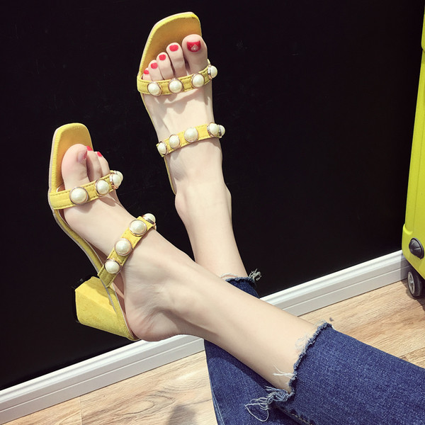 Papuci de dama in trei culori cu perle pe tocuri joase