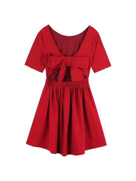 Rochie draguta de dama cu talie elastica si panglica pe spate