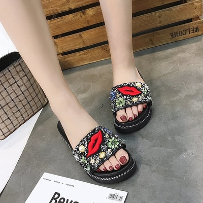 Papuci casual de dama cu pietre si broderie in alb si negru