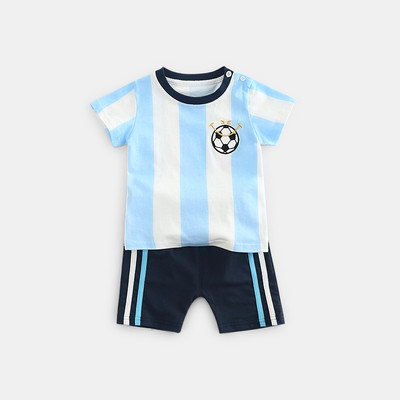 Set sport pentru copii - Tricou cu imprimeu brodat si pantaloni scurti cu margine colorata