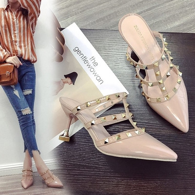 Модерни заострени дамски чехли на ток в няколко цвята