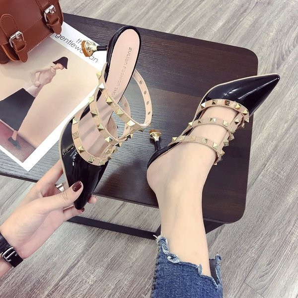 Модерни заострени дамски чехли на ток в няколко цвята