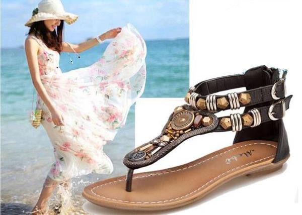 Ежедневни дамски сандали с метална декорация-в два цвята