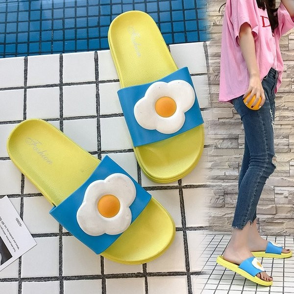 Papuci dama cu aplicatie in diferite culori