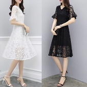 Свежа дамска дантелена рокля 