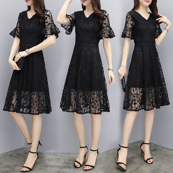 Свежа дамска дантелена рокля 