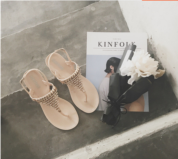 Sandale dama cu talpa plata si elemente de decor metalice si pietre - in doua culori